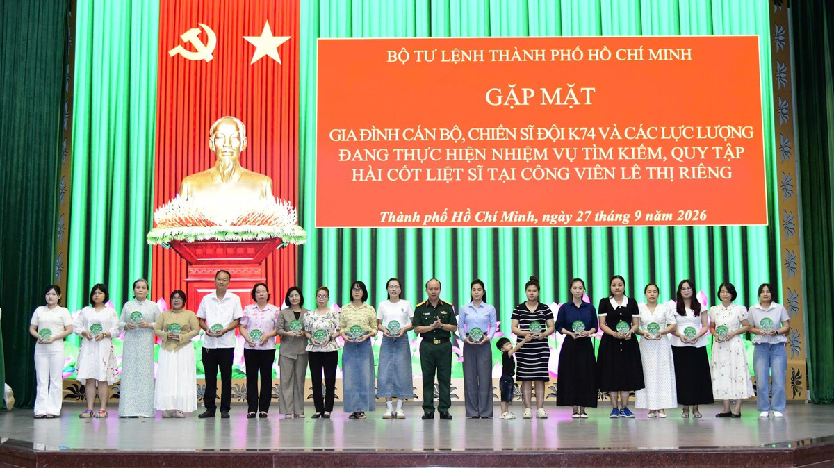 Gia đình là điểm tựa vững chắc của cán bộ, chiến sĩ làm nhiệm vụ quy tập hài cốt liệt sĩ - Ảnh 2.