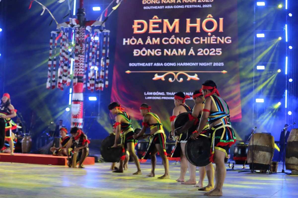 Di sản Cồng chiêng và những lễ hội văn minh đưa giá trị Việt Nam vươn xa - Ảnh 1.
