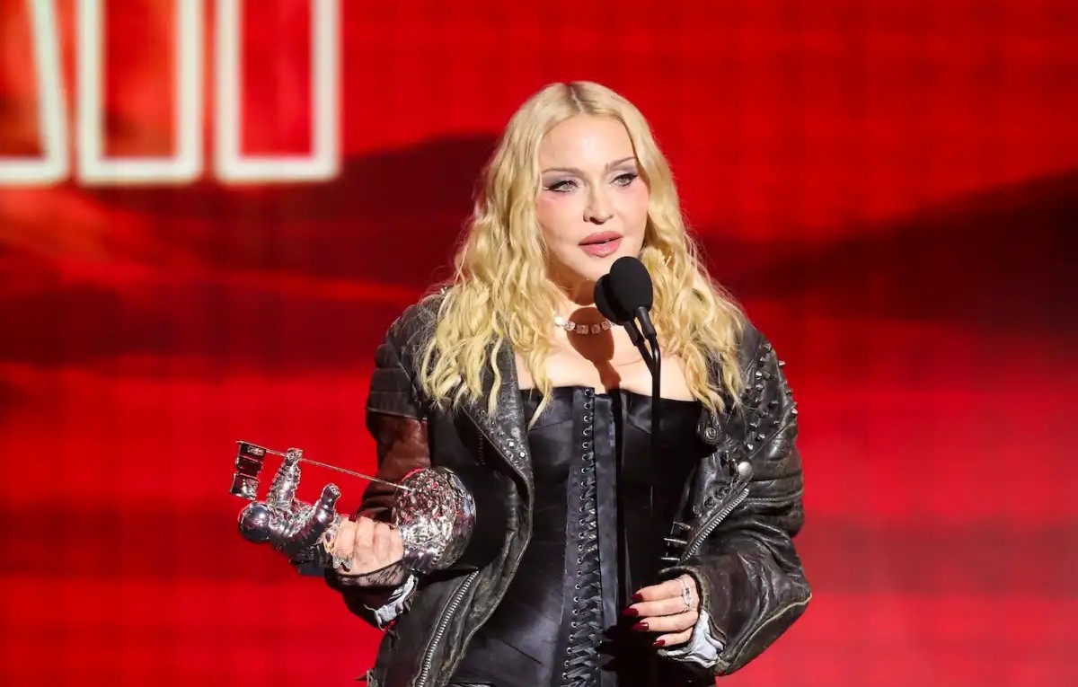 Taylor Swift lập kỷ lục giải MTV VMAs - Ảnh 1.