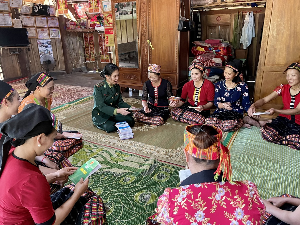 Nữ Trung tá biên phòng được đề cử Giải thưởng Phụ nữ Quân đội lần thứ Nhất- Ảnh 3.