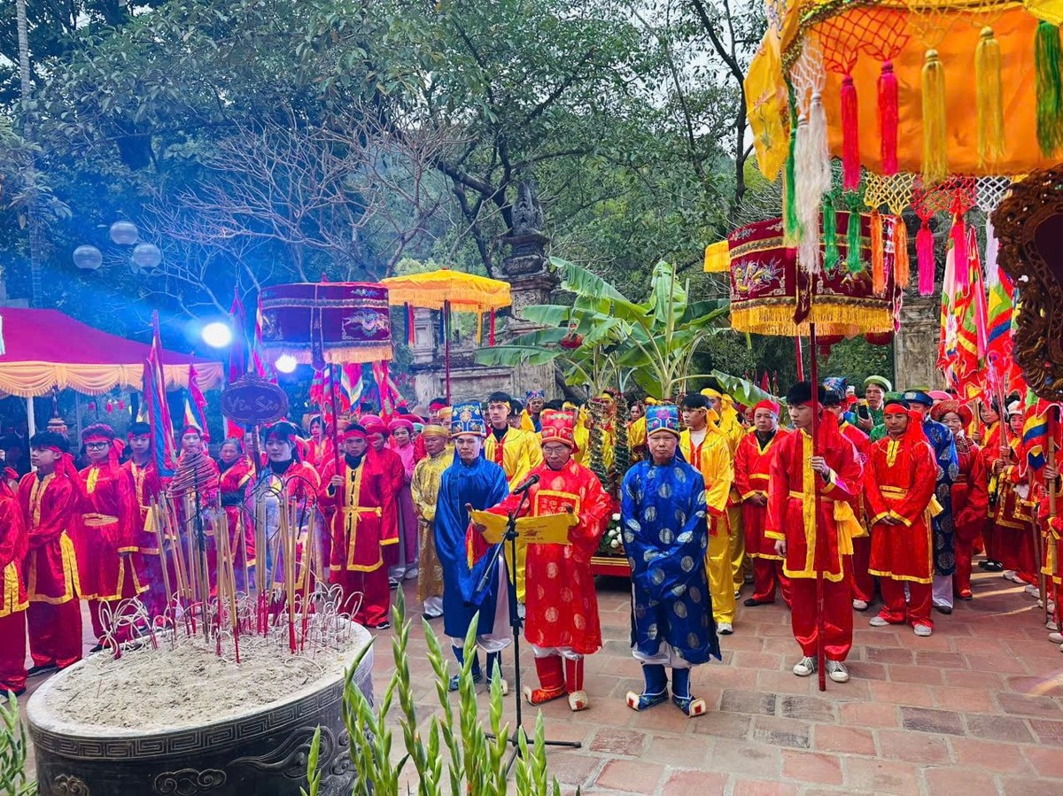Giữ hồn Hội Gióng trong không gian văn minh - Ảnh 1.