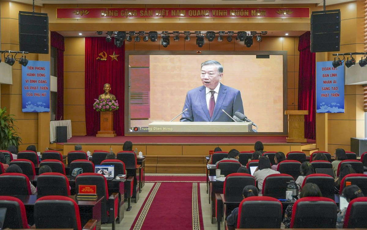 Tổng Bí thư, Chủ tịch nước Tô Lâm: Giá trị của văn kiện phải thể hiện ở khả năng giải quyết thực tiễn - Ảnh 2.