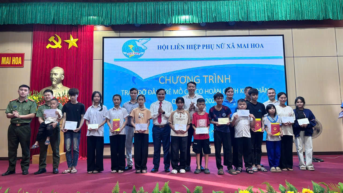 Các cấp Hội LHPN Hà Tĩnh tiếp sức học sinh khó khăn trước thềm năm học mới- Ảnh 1.