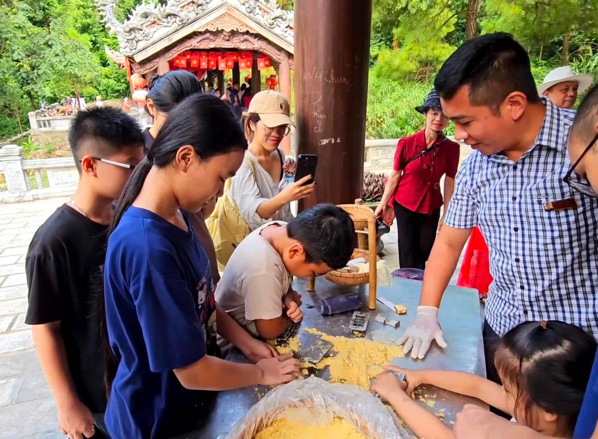 Hải Phòng: Phát huy các giá trị lịch sử, văn hóa, truyền thống để hút khách du lịch trong dịp lễ- Ảnh 4.
