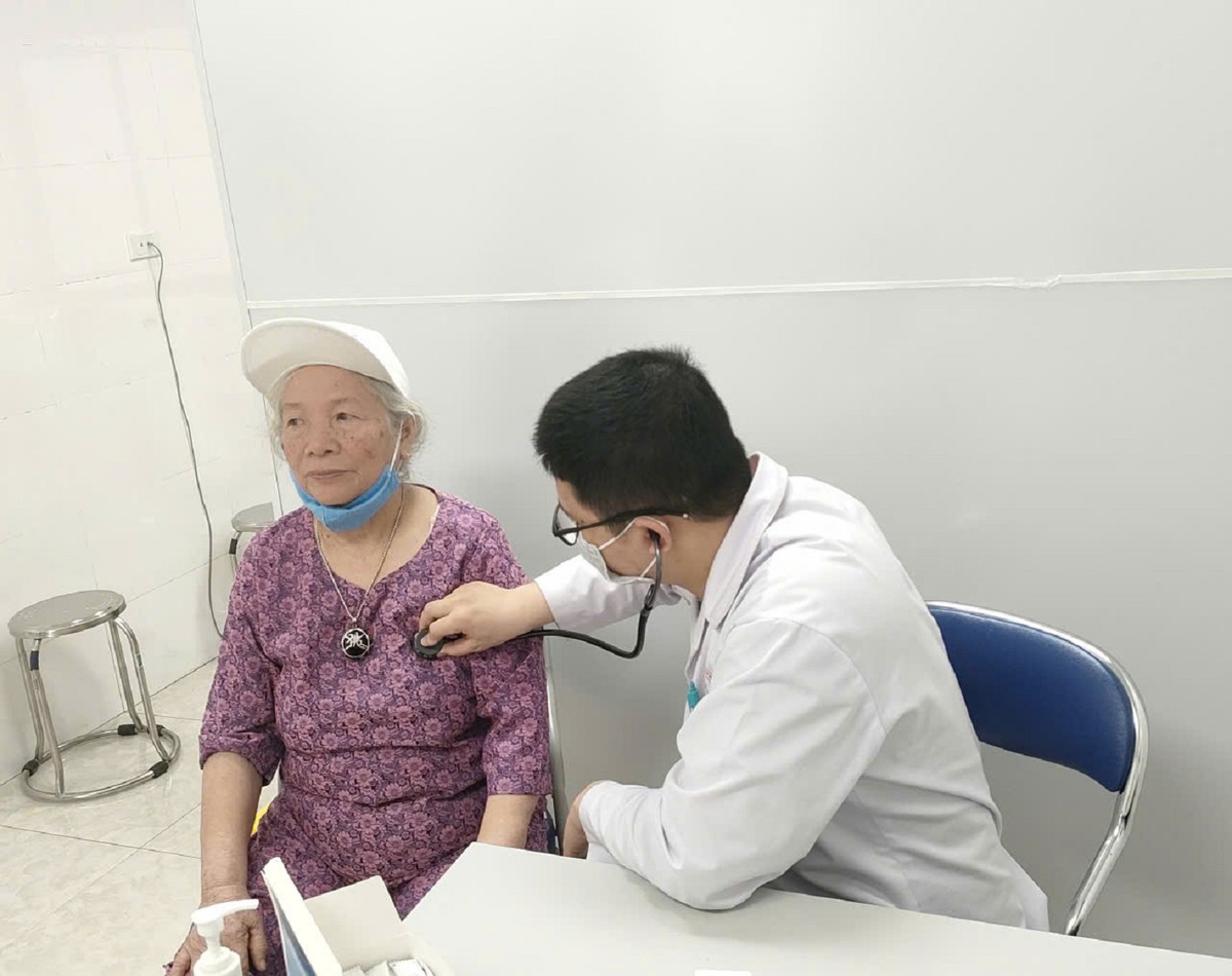 Già hóa dân số nhanh: Không thể để gia đình “tự bơi” trong chăm sóc người cao tuổi - Ảnh 5.