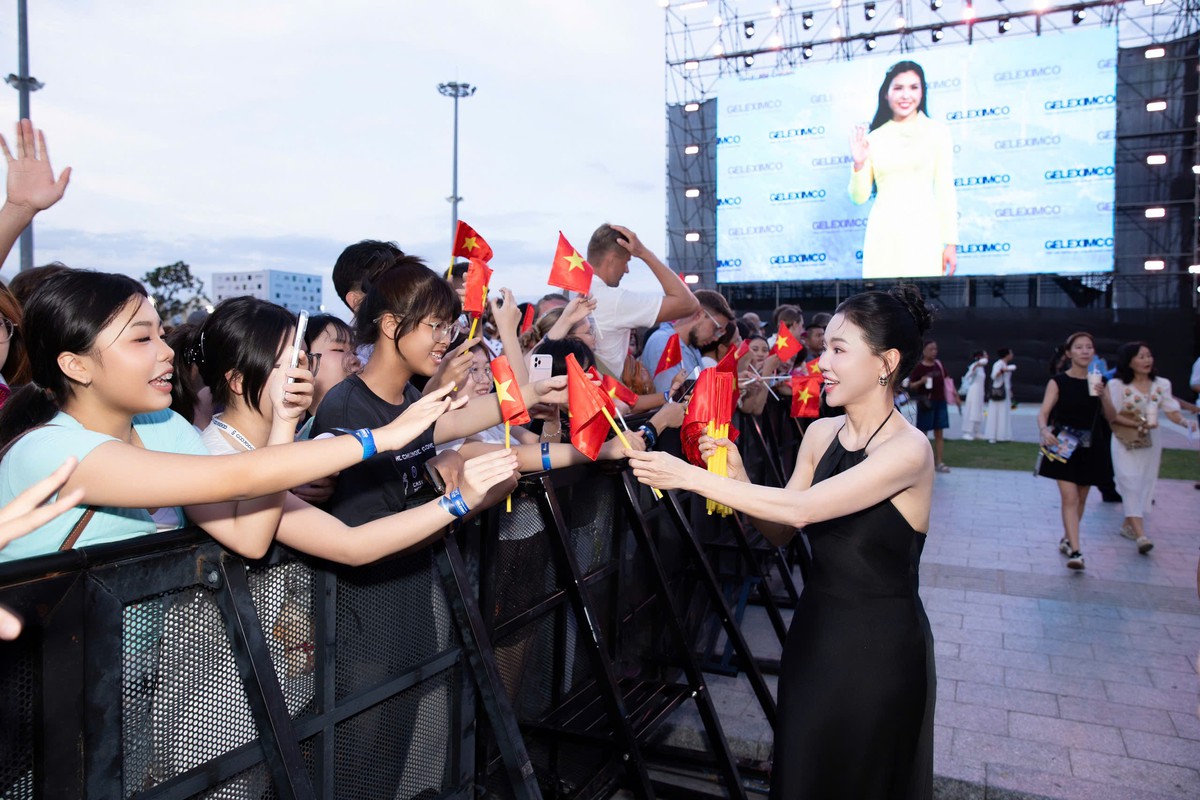 Dàn hoa hậu, á hậu khoe sắc đêmChung kết Miss World 2026 - Ảnh 6.