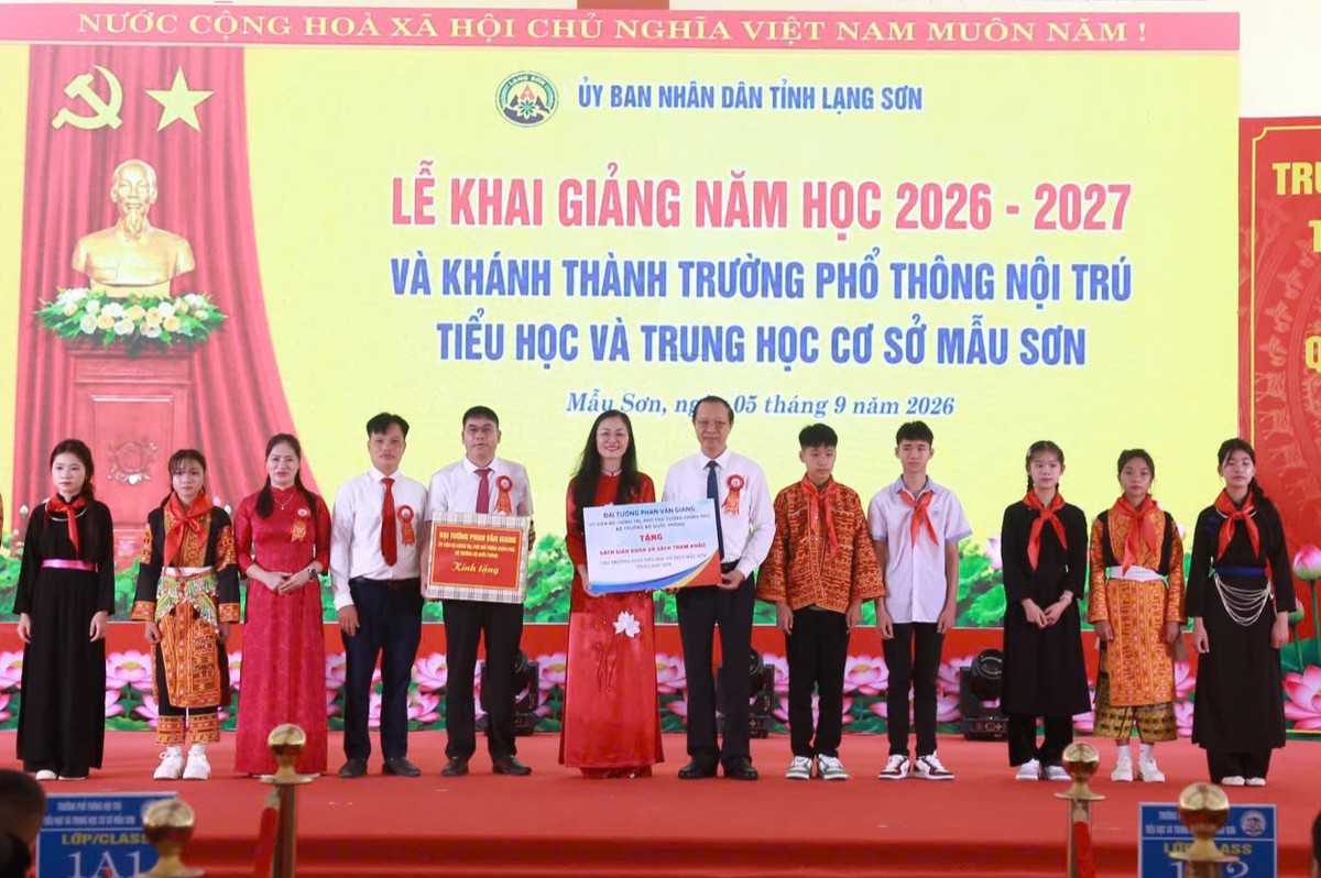 Lạng Sơn, Cao Bằng: Hân hoan đón năm mới tại những ngôi trường liên cấp khang trang - Ảnh 10.