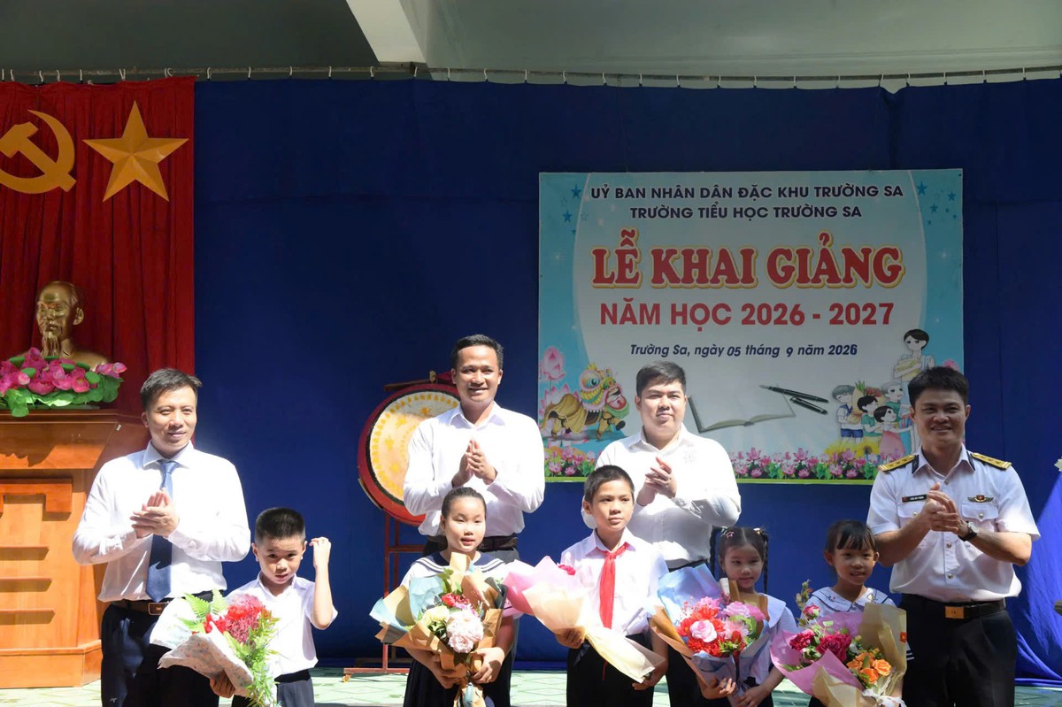 Rộn rã tiếng trống khai trường nơi đầu sóng Trường Sa- Ảnh 4.