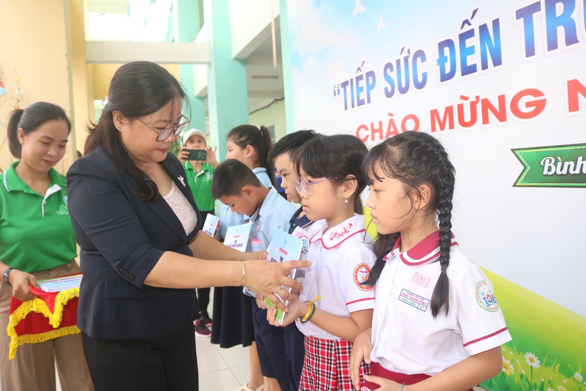 TPHCM: Sôi nổi ngày hội “Tiếp sức đến trường – Cùng em vững bước”- Ảnh 5.