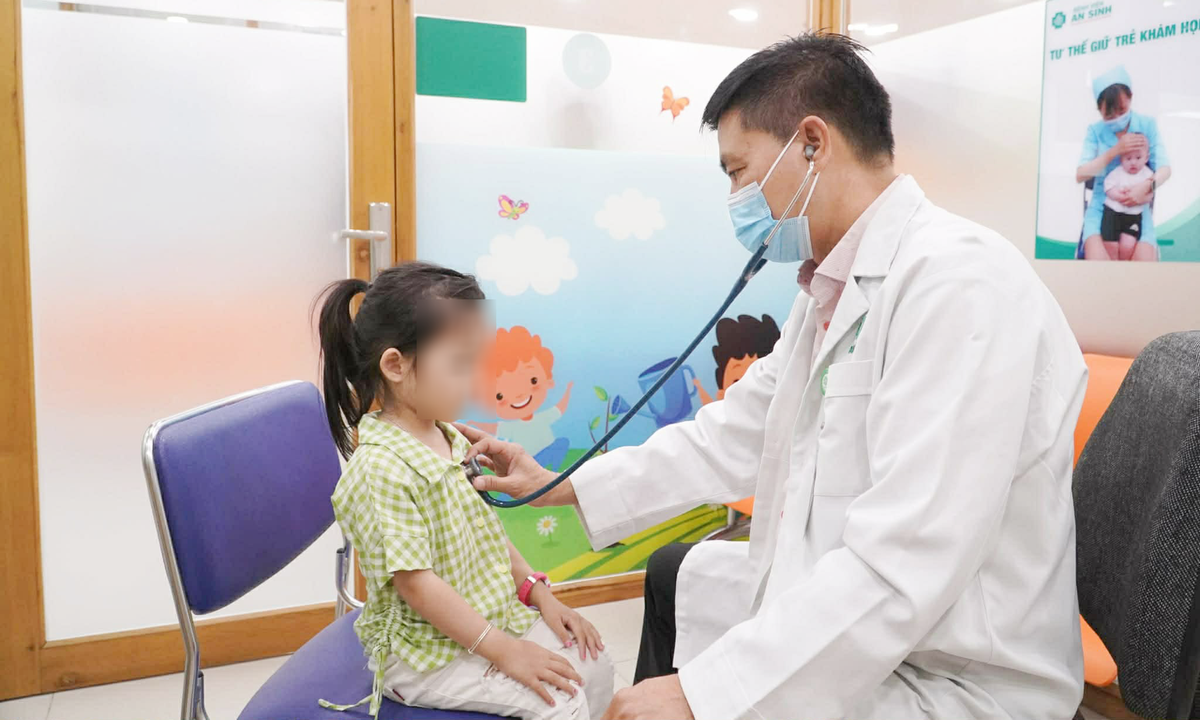 Bác sĩ cảnh báo về bệnh truyền nhiễm ở trẻ vào đầu năm học - Ảnh 1.
