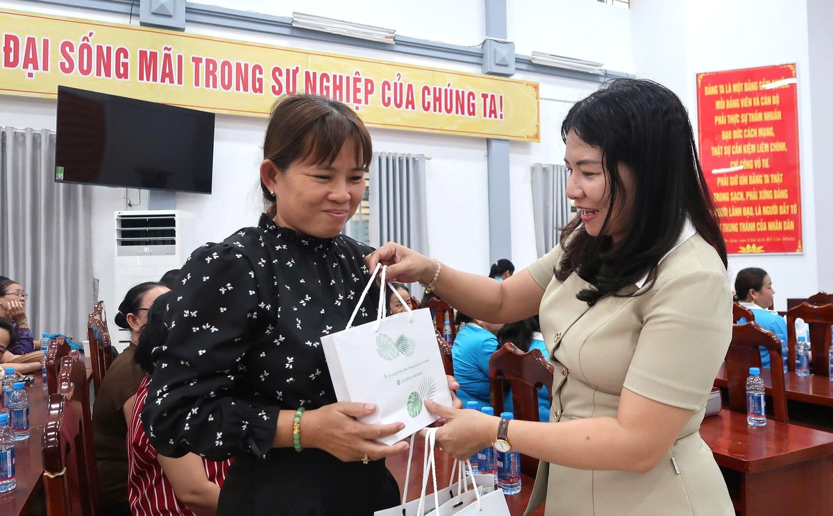 Trang bị kiến thức để cán bộ Hội trở thành giảng viên nguồn về phát triển hợp tác xã, tổ hợp tác - Ảnh 6.