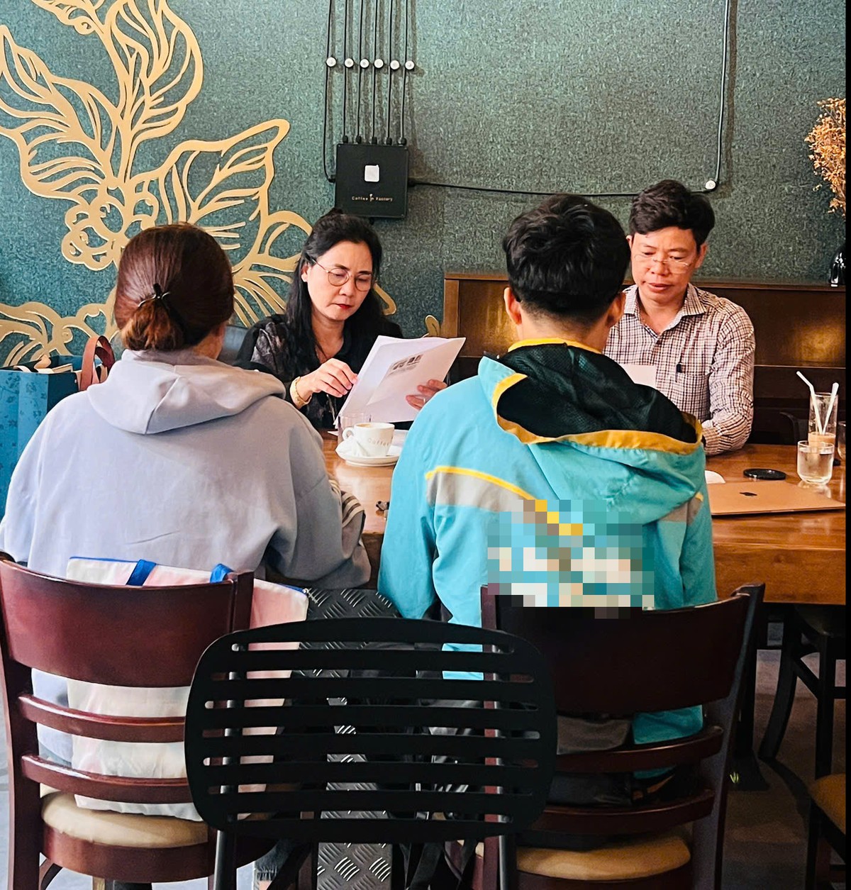 Hội Bảo vệ Quyền Trẻ em TPHCM đề nghị bảo đảm thủ tục tố tụng thân thiện trong vụ 2 bé gái nghi bị xâm hại- Ảnh 2.