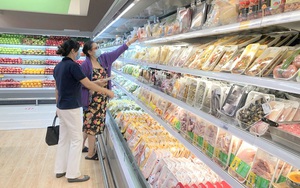 TPHCM: Xuất hiện một số cá nhân gom hàng siêu thị đem ra ngoài bán để hưởng lợi