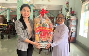 Lãnh đạo Hội LHPN Việt Nam thăm nữ chức sắc tại Hội thánh Cao Đài Tòa thánh Tây Ninh