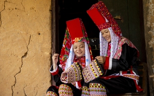 Nét đẹp của phụ nữ dân tộc Dao Thanh Phán qua ống kính nhiếp ảnh
