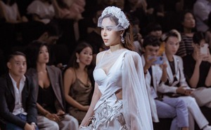 Hoa hậu Hoàng Dung làm vedette cho show của NTK Trần Hùng tại London Fashion Week 2023