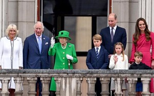 Thái tử Charles thừa kế ngai vàng, các thành viên cao cấp của Hoàng gia Anh thay đổi tước hiệu ra sao?