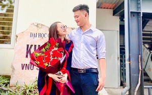 Nữ sinh trường Luật được bạn trai quỳ gối cầu hôn trong lễ tốt nghiệp đại học