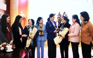Gặp mặt cán bộ hưu trí cơ quan Trung ương Hội LHPN Việt Nam trước thềm Tết Nguyên đán Giáp Thìn