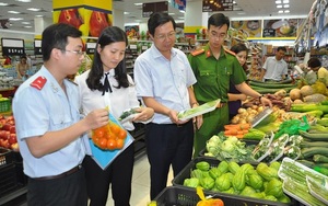 Tăng cường thanh tra an toàn thực phẩm dịp cuối năm