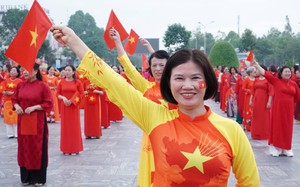 Bình Dương: 1.500 cán bộ, hội viên tham gia đồng diễn dân vũ 