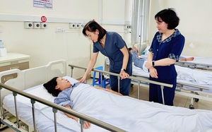 Hội LHPN tỉnh Quảng Ninh thăm hỏi, động viên nạn nhân trong vụ lật tàu du lịch trên vịnh Hạ Long