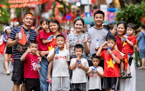 Vinamilk hòa nhịp cùng triệu trái tim mừng 80 năm Quốc khánh