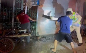 Cảnh sát giao thông Nghệ An kịp thời phá cửa cứu 11 người trong vụ cháy nhà lúc rạng sáng