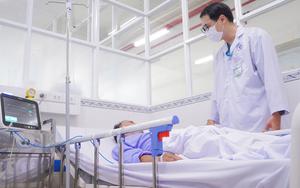 Kịp thời cứu sống thuyền viên nước ngoài bị xuất huyết não giữa đêm  - Ảnh 3.