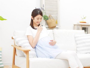Có nên 'tự sướng' khi mang thai?
