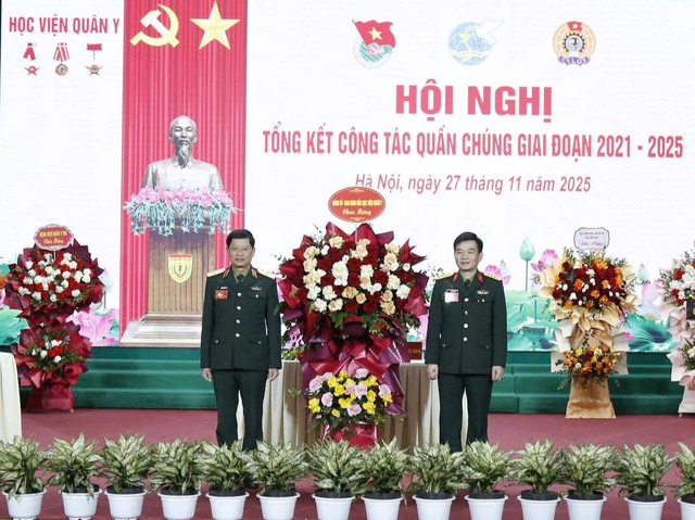 Phong trào phụ nữ Học viện Quân y bám sát nhiệm vụ đào tạo, điều trị và nghiên cứu khoa học- Ảnh 1. Phong trào phụ nữ Học viện Quân y bám sát nhiệm vụ đào tạo, điều trị và nghiên cứu khoa học- Ảnh 1.
