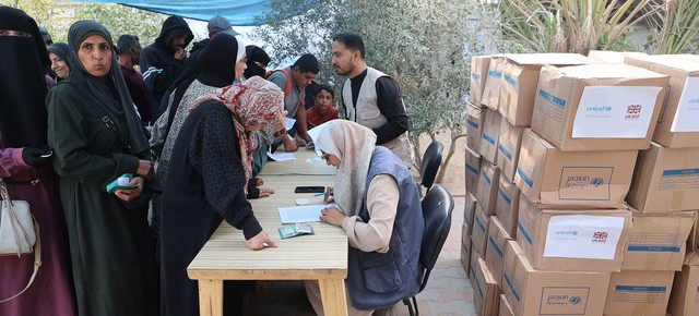 Phụ nữ Gaza - "Tuyến phòng thủ cuối cùng" của gia đình- Ảnh 4. Phụ nữ Gaza - "Tuyến phòng thủ cuối cùng" của gia đình- Ảnh 4.