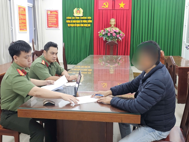 Công an Khánh Hòa đồng hành cùng người dân hiểu đúng dự thảo Luật An ninh mạng 2025- Ảnh 1. Công an Khánh Hòa đồng hành cùng người dân hiểu đúng dự thảo Luật An ninh mạng 2025- Ảnh 1.