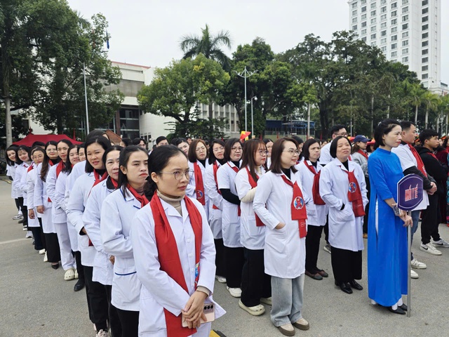 Mít tinh hưởng ứng Ngày thế giới phòng chống AIDS ở biên giới Lạng Sơn- Ảnh 2. Mít tinh hưởng ứng Ngày thế giới phòng chống AIDS ở biên giới Lạng Sơn- Ảnh 2.