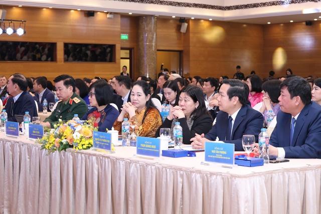 Thủ tướng Phạm Minh Chính dự Hội nghị tổng kết Đề án Hỗ trợ phụ nữ khởi nghiệp- Ảnh 5.