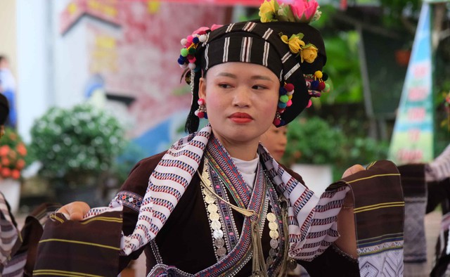 Bình đẳng giới - chìa khóa bảo tồn và phát huy văn hóa dân tộc Lự ở Lai Châu- Ảnh 2.
