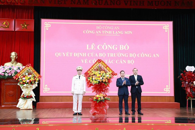 Lạng Sơn có tân Phó Giám đốc Công an tỉnh- Ảnh 2. Lạng Sơn có tân Phó Giám đốc Công an tỉnh- Ảnh 2.