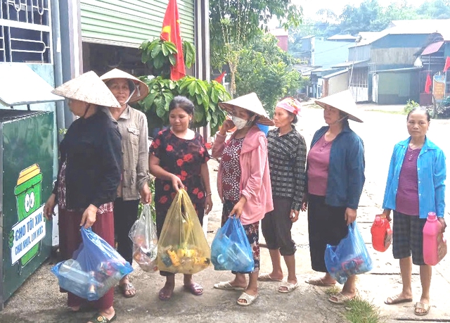 Xác định nhóm thông tin trọng tâm, thiết thực để tuyên truyền, nâng cao nhận thức của phụ nữ- Ảnh 3. Xác định nhóm thông tin trọng tâm, thiết thực để tuyên truyền, nâng cao nhận thức của phụ nữ- Ảnh 3.