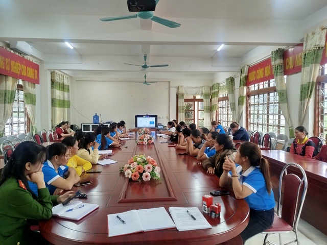 Xác định nhóm thông tin trọng tâm, thiết thực để tuyên truyền, nâng cao nhận thức của phụ nữ- Ảnh 2. Xác định nhóm thông tin trọng tâm, thiết thực để tuyên truyền, nâng cao nhận thức của phụ nữ- Ảnh 2.