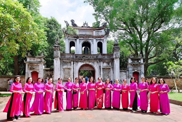 Phụ nữ U70 thay đổi tư duy để trẻ hơn trong thời đại số- Ảnh 3.