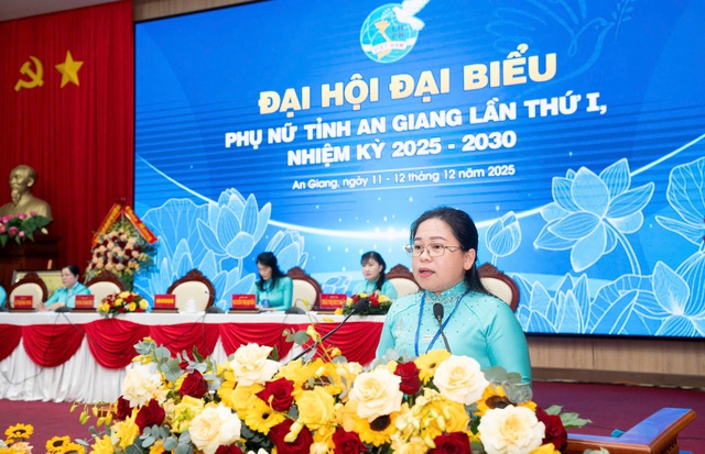 300 đại biểu dự Đại hội đại biểu Phụ nữ tỉnh An Giang lần thứ I, nhiệm kỳ 2025-2030- Ảnh 1.