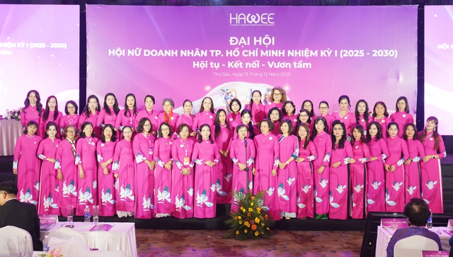 Bà Cao Thị Ngọc Dung tiếp tục giữ chức Chủ tịch Hội Nữ Doanh nhân TPHCM- Ảnh 1. Bà Cao Thị Ngọc Dung tiếp tục giữ chức Chủ tịch Hội Nữ Doanh nhân TPHCM- Ảnh 1.