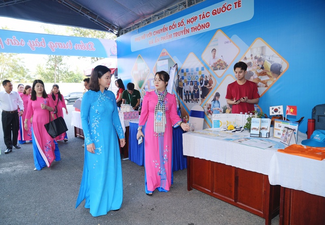 Những hình ảnh đẹp tại Đại hội đại biểu Phụ nữ TP Cần Thơ lần thứ I, nhiệm kỳ 2025-2030- Ảnh 4. Những hình ảnh đẹp tại Đại hội đại biểu Phụ nữ TP Cần Thơ lần thứ I, nhiệm kỳ 2025-2030- Ảnh 4.