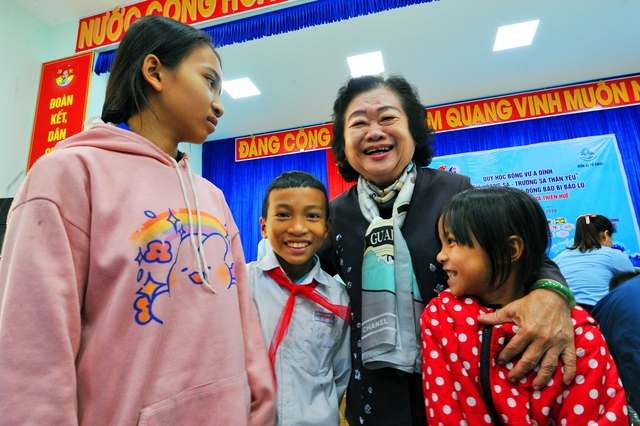 1 năm ra mắt 3 sách ảnh về 3 đại lễ, nghệ sĩ nhiếp ảnh Nguyễn Á nhận Kỷ lục Việt Nam- Ảnh 6. 1 năm ra mắt 3 sách ảnh về 3 đại lễ, nghệ sĩ nhiếp ảnh Nguyễn Á nhận Kỷ lục Việt Nam- Ảnh 6.