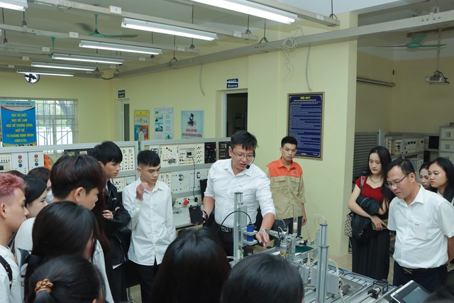 Những tiêu chí bắt buộc bảo đảm chất lượng khi đại học đào tạo cao đẳng- Ảnh 2. Những tiêu chí bắt buộc bảo đảm chất lượng khi đại học đào tạo cao đẳng- Ảnh 2.