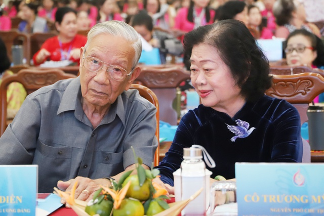 Chủ tịch Hội LHPN Việt Nam Nguyễn Thị Tuyến dự Đại hội đại biểu Phụ nữ TP Cần Thơ - Ảnh 1. Chủ tịch Hội LHPN Việt Nam Nguyễn Thị Tuyến dự Đại hội đại biểu Phụ nữ TP Cần Thơ - Ảnh 1.