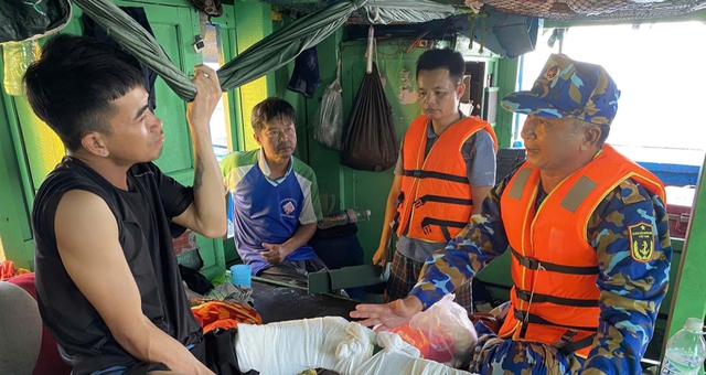 Nhà giàn DK1 - nơi hun đúc ý chí kiên cường, bất khuất của những người lính đầu sóng- Ảnh 4. Nhà giàn DK1 - nơi hun đúc ý chí kiên cường, bất khuất của những người lính đầu sóng- Ảnh 4.