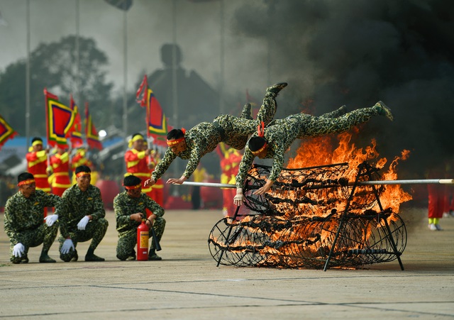 1 năm ra mắt 3 sách ảnh về 3 đại lễ, nghệ sĩ nhiếp ảnh Nguyễn Á nhận Kỷ lục Việt Nam- Ảnh 9. 1 năm ra mắt 3 sách ảnh về 3 đại lễ, nghệ sĩ nhiếp ảnh Nguyễn Á nhận Kỷ lục Việt Nam- Ảnh 9.