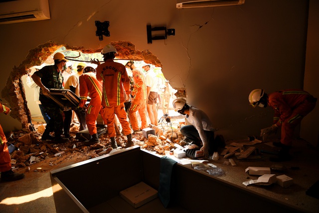 1 năm ra mắt 3 sách ảnh về 3 đại lễ, nghệ sĩ nhiếp ảnh Nguyễn Á nhận Kỷ lục Việt Nam- Ảnh 10. 1 năm ra mắt 3 sách ảnh về 3 đại lễ, nghệ sĩ nhiếp ảnh Nguyễn Á nhận Kỷ lục Việt Nam- Ảnh 10.