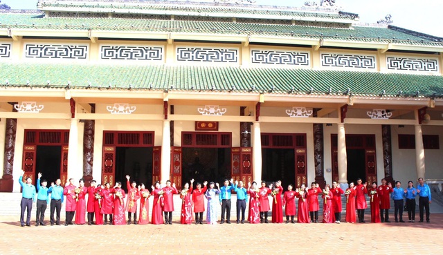 Khi Công đoàn trở thành "ông tơ bà mối"- Ảnh 1. Khi Công đoàn trở thành "ông tơ bà mối"- Ảnh 1.